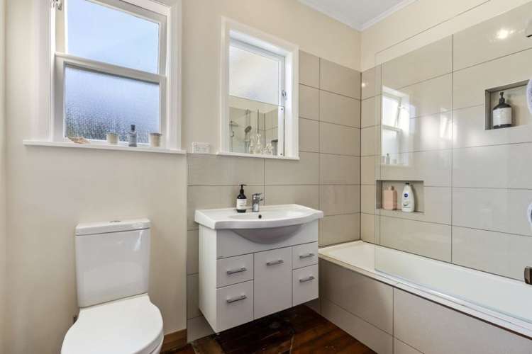 7 Ajax Street Narrow Neck_11