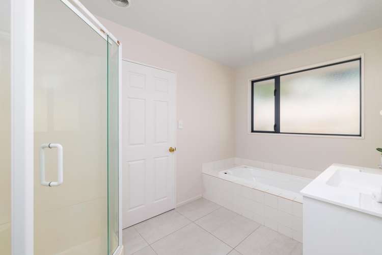 1 Courtfield Close Parklands_14