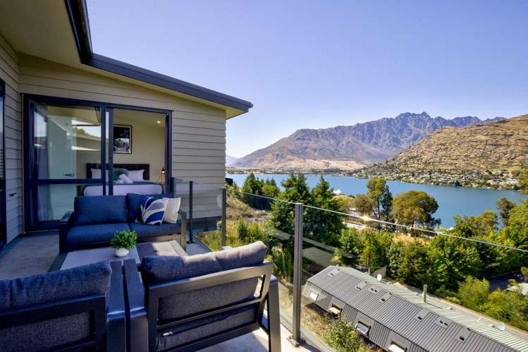 8 Goldrush Way Queenstown_2