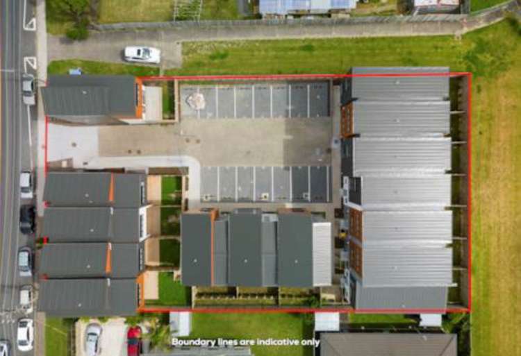 2/200 Sunnynook Road Totara Vale_18