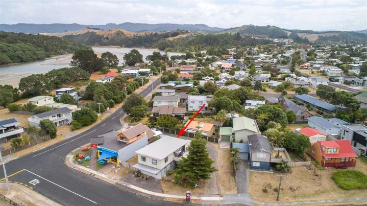 105 Marie Crescent Whangamata_36