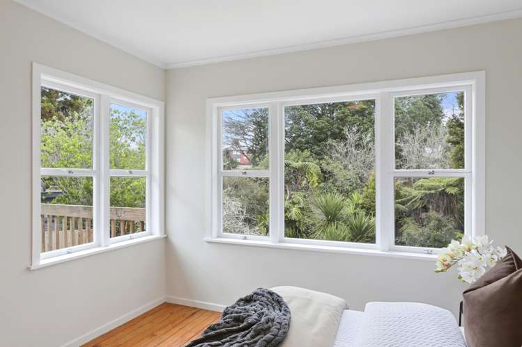 17 Golf Road New Lynn_11