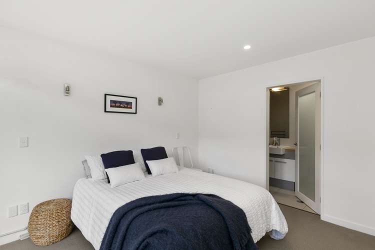 13 Tiketike Way Brooklyn_17