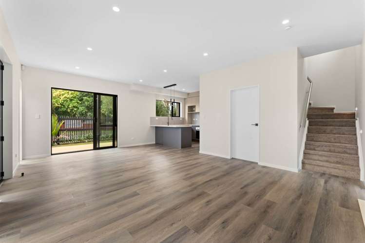 133E Riverpark Crescent Henderson_5