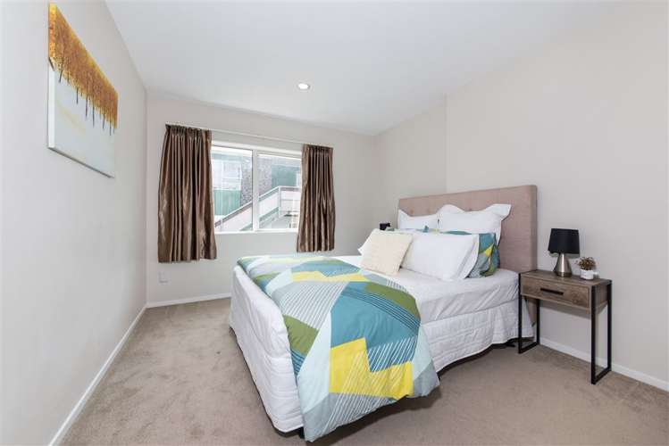 72a West Coast Road Glen Eden_11