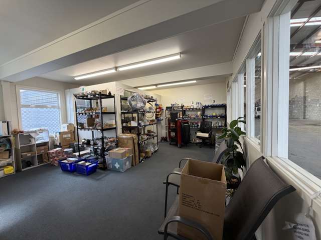 8 Botha Road Penrose_3