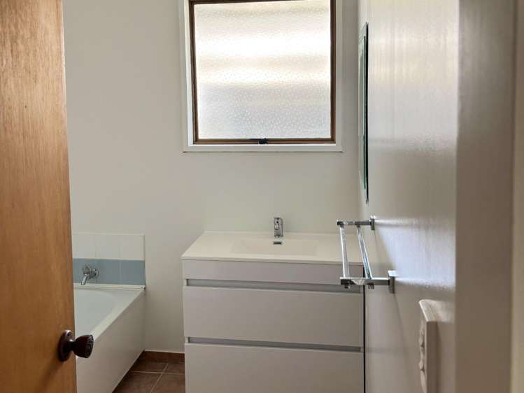 B/38 Belvedere Avenue Waikanae_9