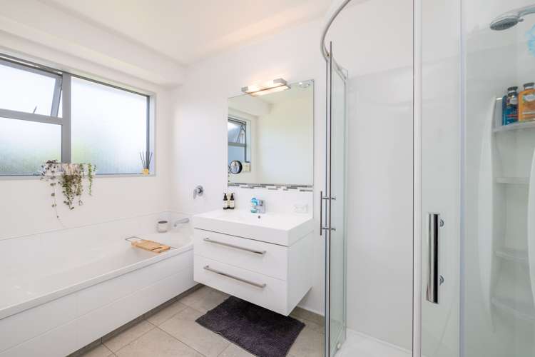 21 Flaxon Place Burwood_18