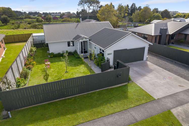 4 Montague Grove Stratford_0