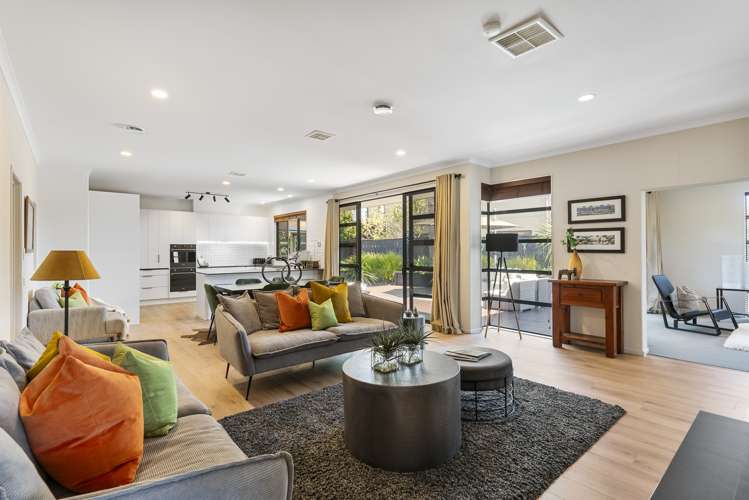 105 Pine Harbour Parade Beachlands_5