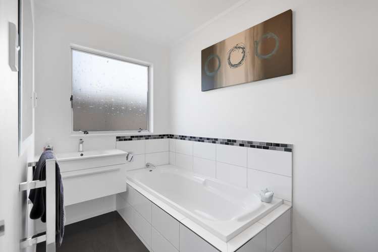 27 Culzean Grove Bell Block_18