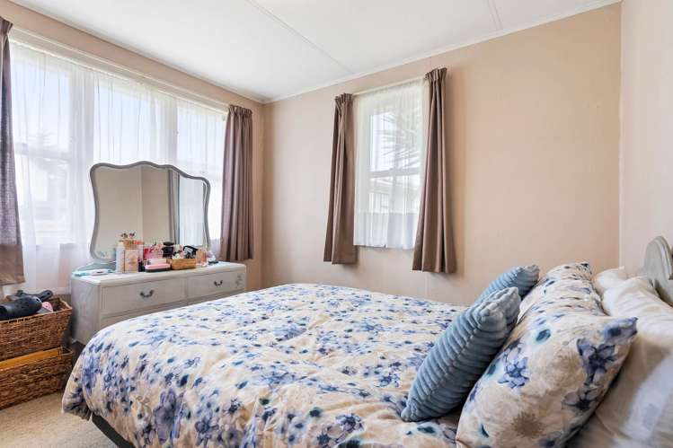 9 Mavis Place Beach Haven_6