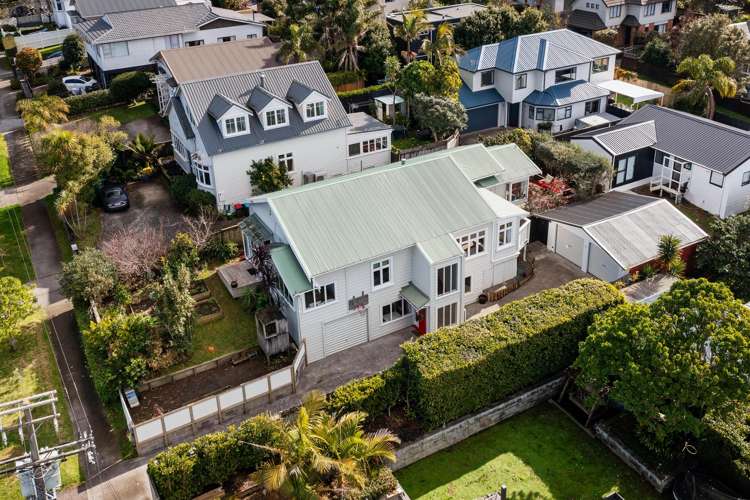1 Highland Road Mount Albert_18