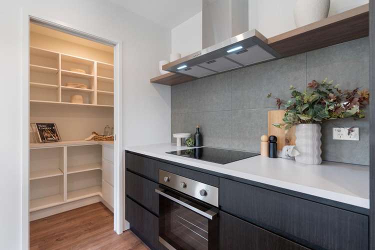 7 Georgina Beyer Way_2