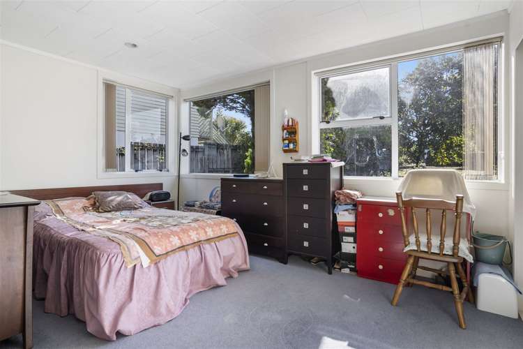 37 Roberts Road Te Atatu South_9