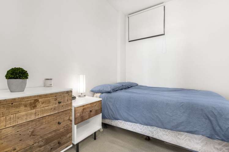 808/17 Putney Way Manukau_6