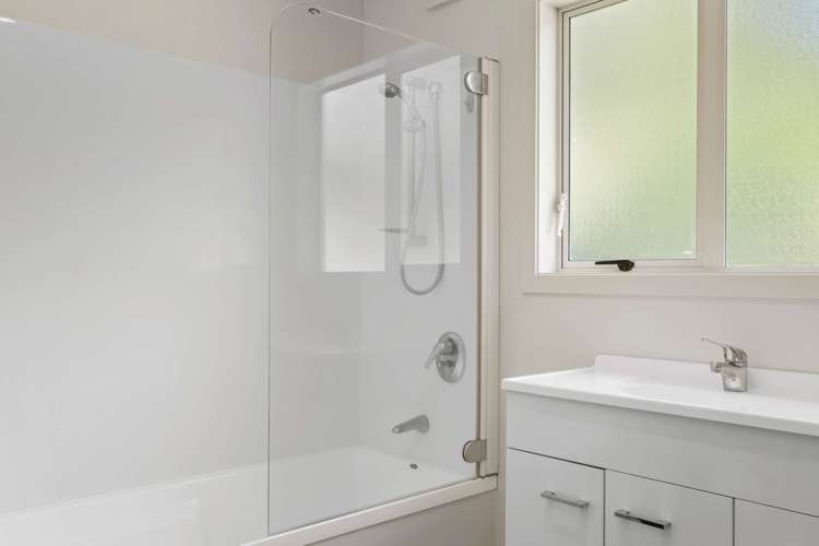 74 Endcliffe Road Kaiti_11