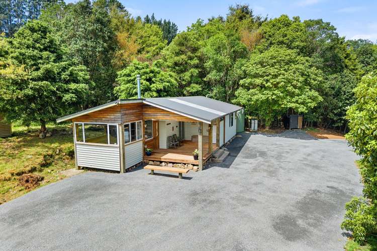 76 Parenga Road Te Horo_30