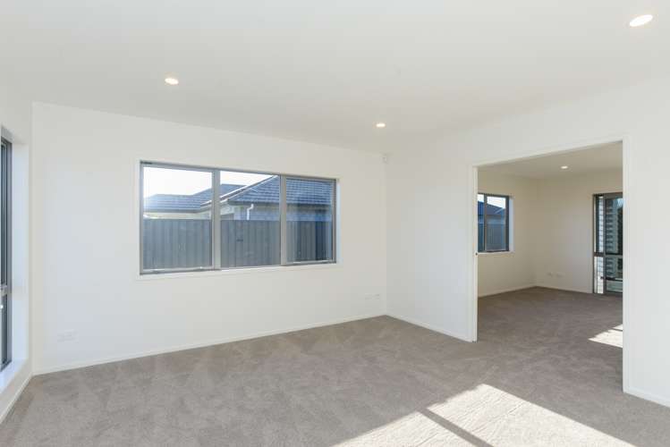 7 Drovers Way Frimley_9