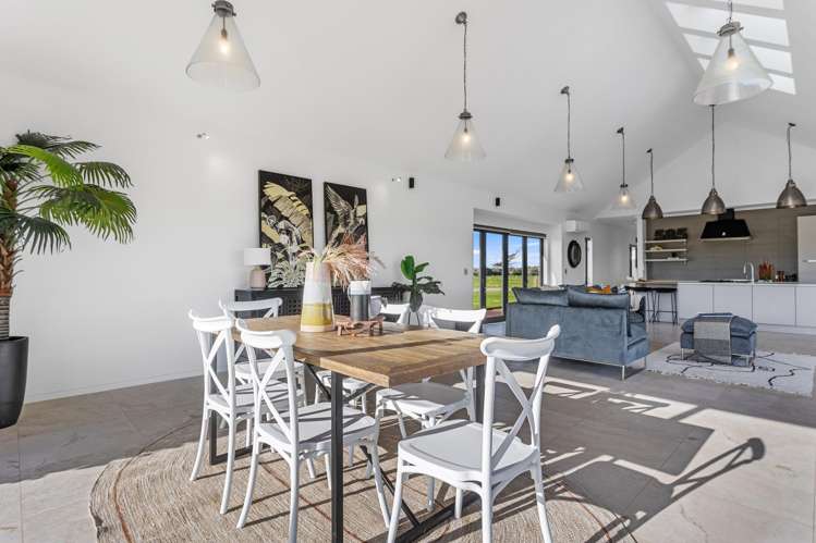 585 Coutts Island Road Coutts Island_9