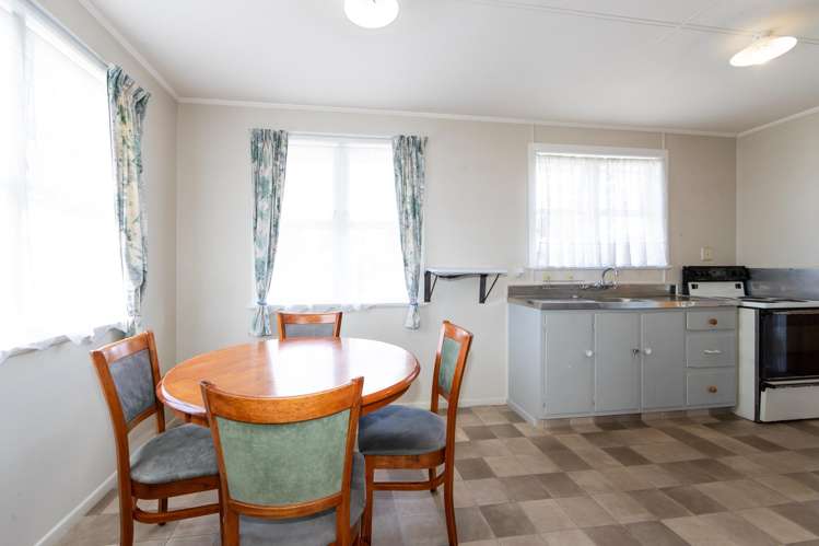 61 Whitby Crescent Flaxmere_9