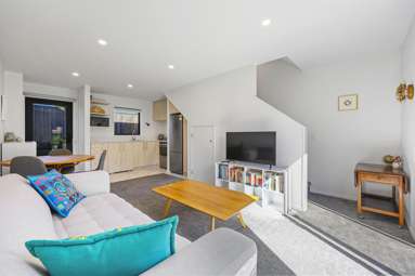 4/170 Don Buck Road_4