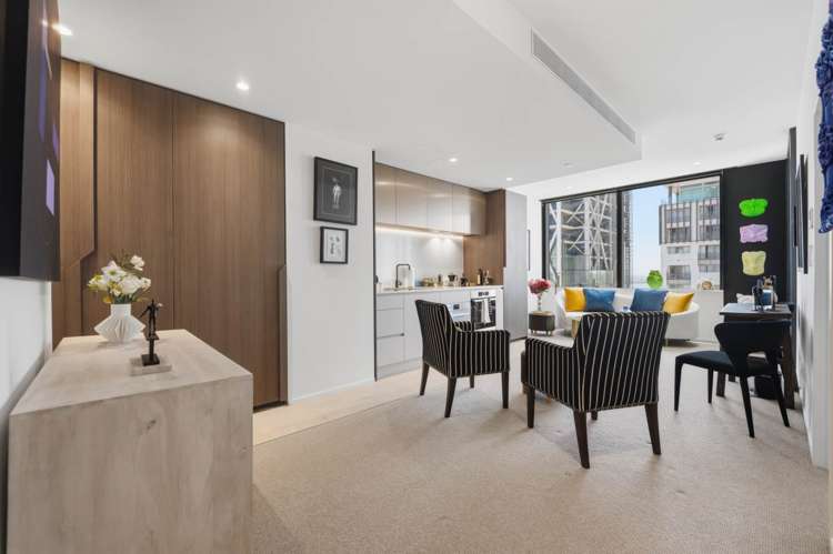 3404/10 Commerce Street City Centre_12