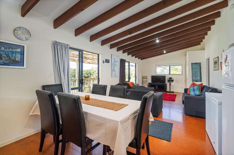 12 Thompson Place Opito Bay_10