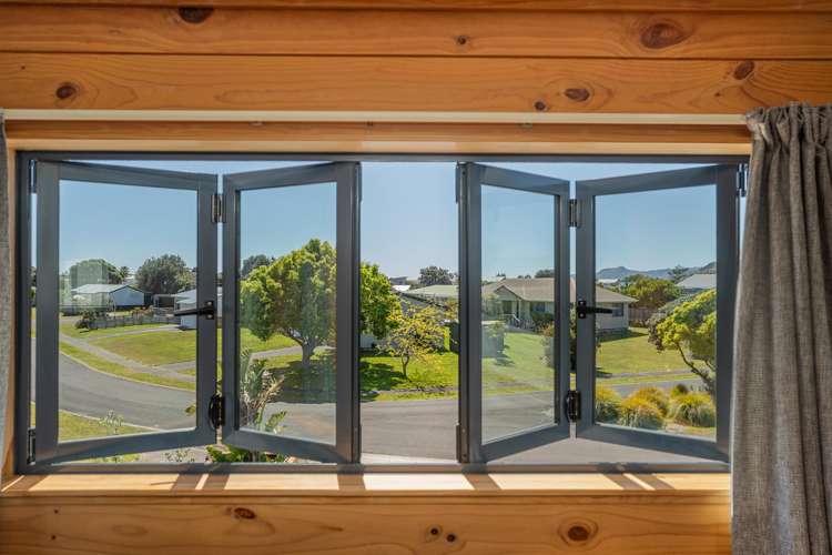 114 Kauri Crescent Matarangi_16