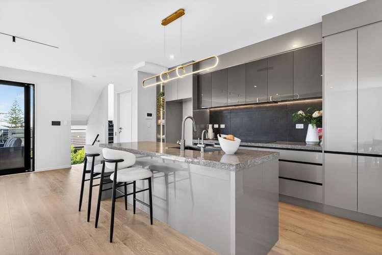 3/27 Hastings Road Mairangi Bay_4