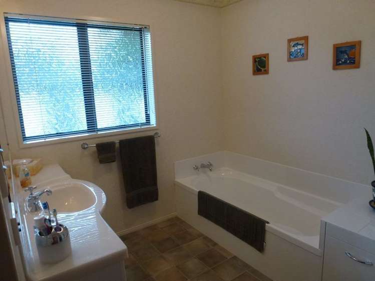 54 George Street Morrinsville_13