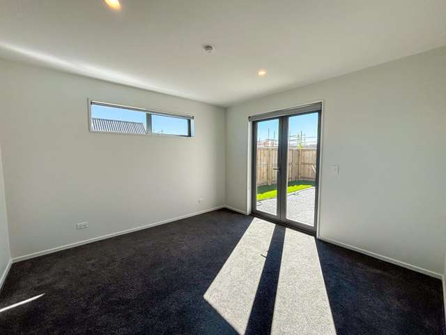 15 Estival Drive 11103_3