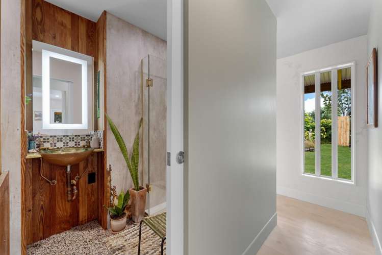 236 Kiwitahi Road Helensville_37