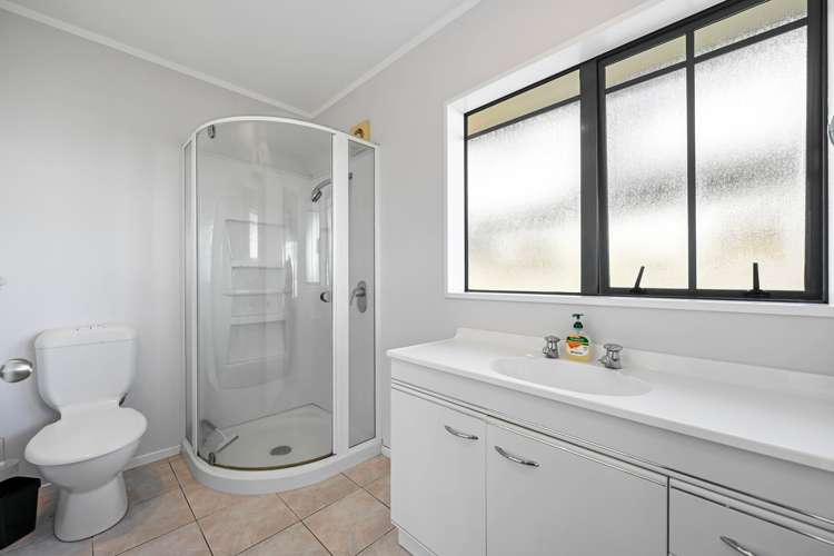 16 Kenneth Place Rototuna_16