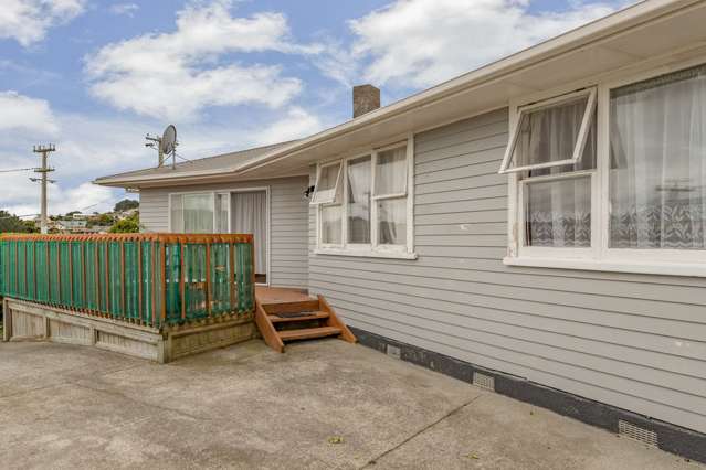 43 Mark Avenue Paparangi_4