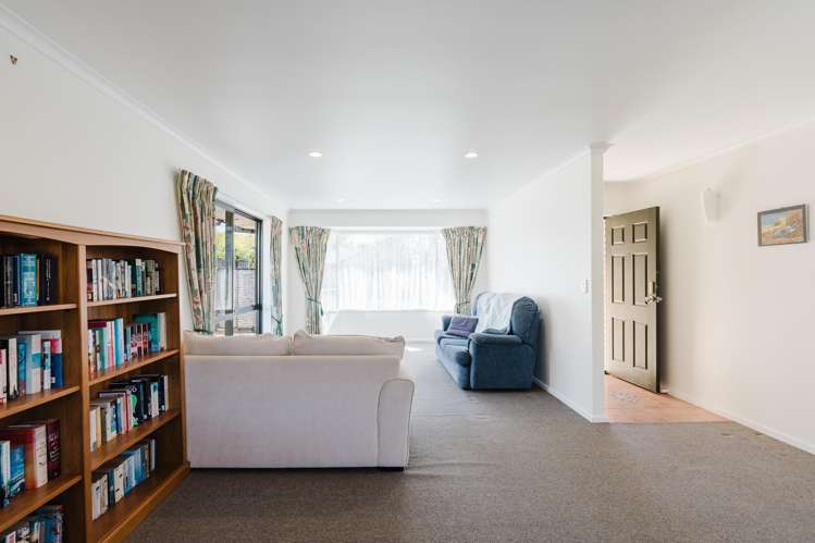 134 Rototuna Road_3