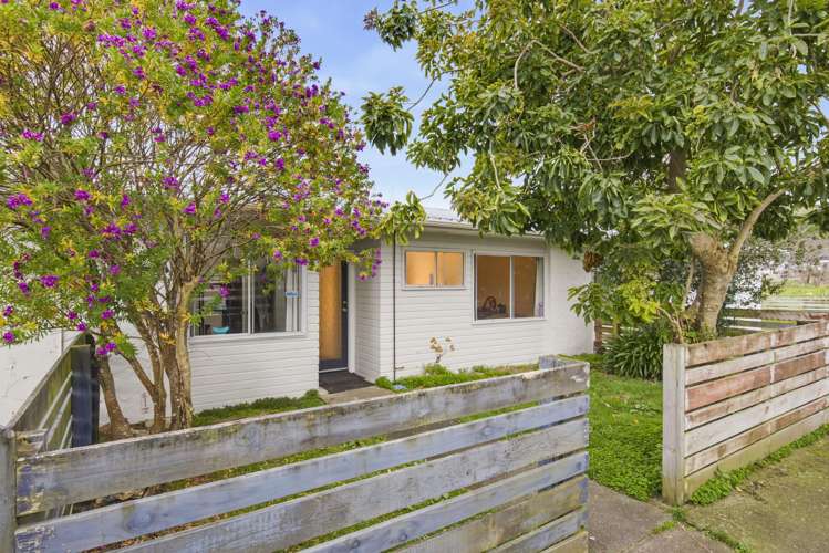 16B Buckley Grove Paraparaumu_3