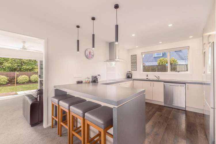 83 Solomon Avenue Redwood_4