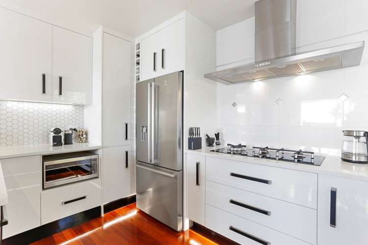 49A The Esplanade Eastern Beach_7