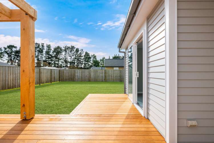27 Plover Avenue Amberley_19
