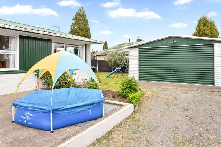 19 Kathleen Crescent Hornby_10