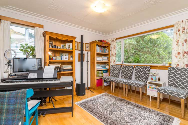 6 Harbour Terrace Careys Bay_13