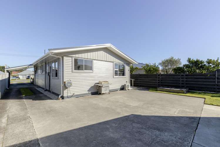 4A Blake Street Waitara_12