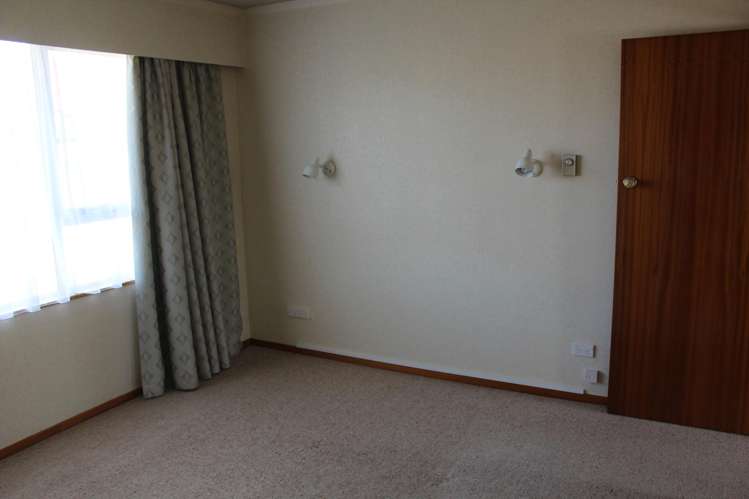 6a Stairs Street Dannevirke_9