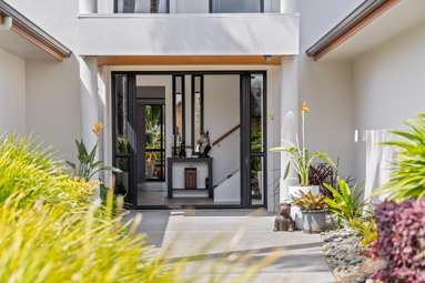 12 Holmwood Park Drive_1
