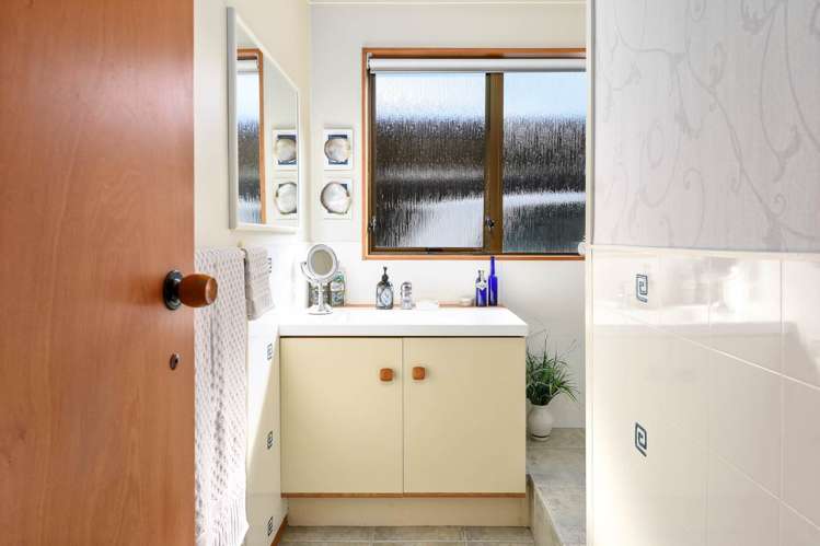 110m Grey Street Onehunga_12