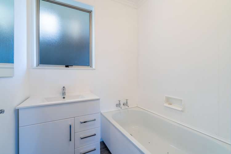 86 Salford Street Gore_11