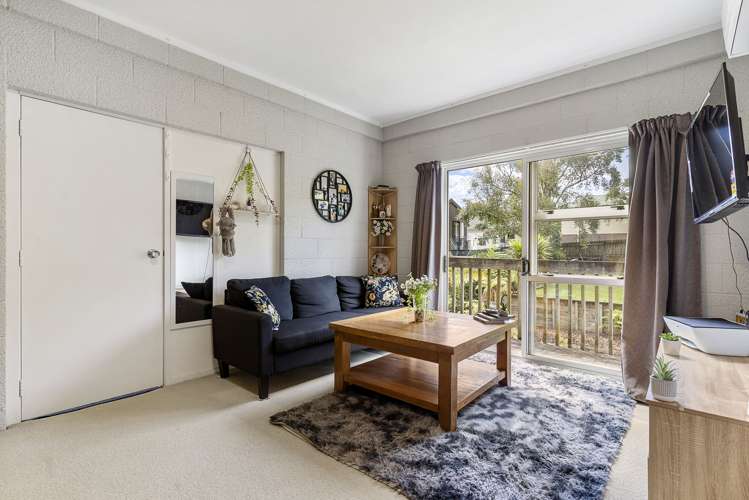 2/51 Drake Street Howick_7