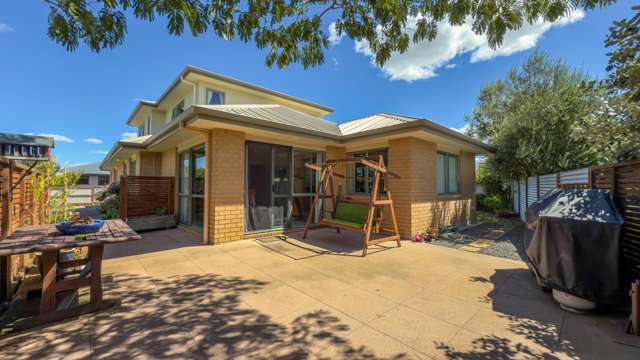 STUNNING FAMILY HOME IN SERENE KAURI GROVE