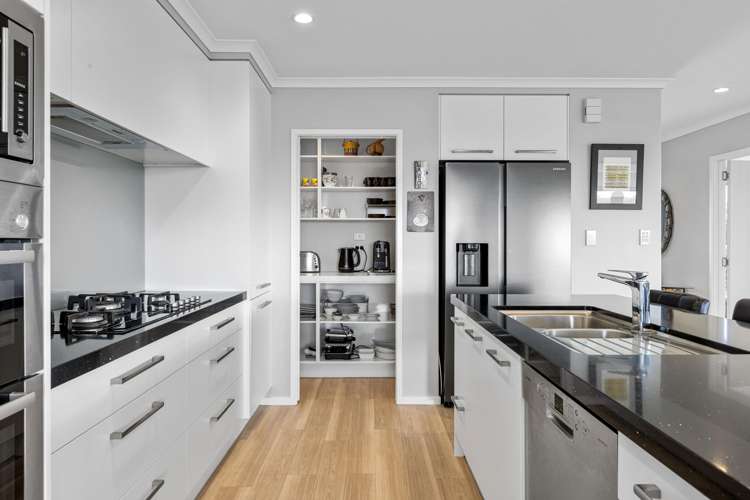 15 Seaview Crescent Hatfields Beach_10